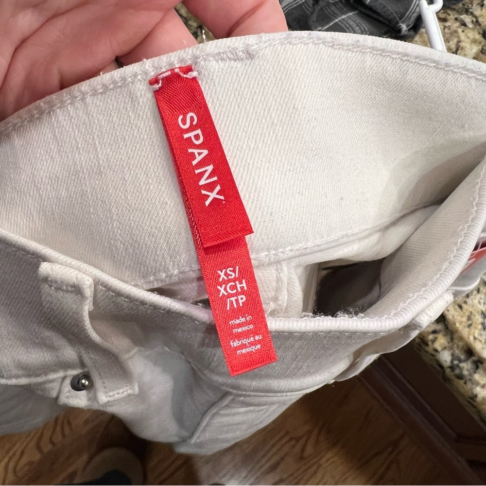 NWT SPANX Seamed Front Wide Leg White Pants Pull On Women’s XS - Picture 9 of 10
